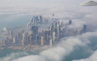 Ein Blick auf Doha aus dem Flugzeug