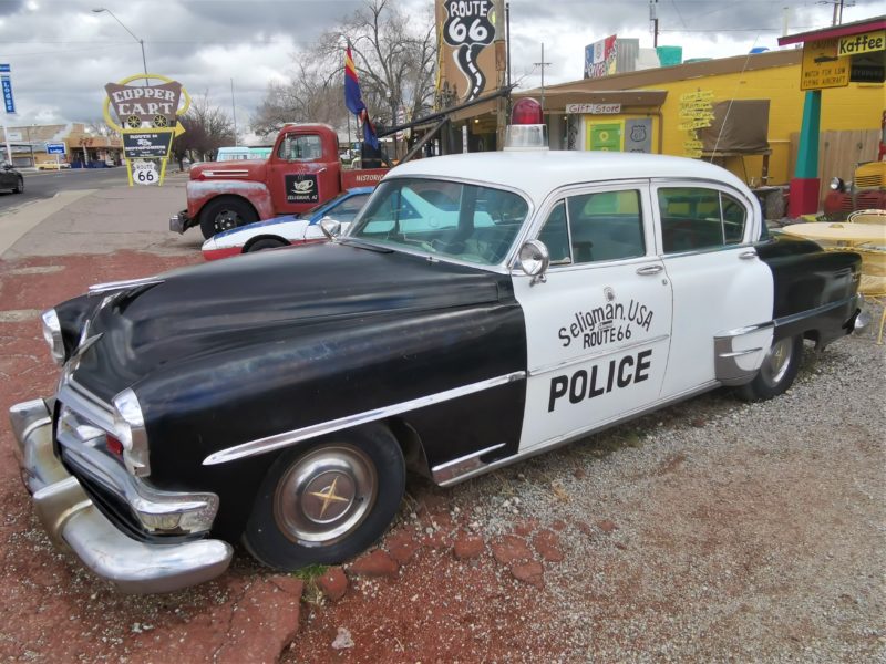 Blechmodell Nostalgisches altes Polizeiauto aus Chicago der 20er Jahre 